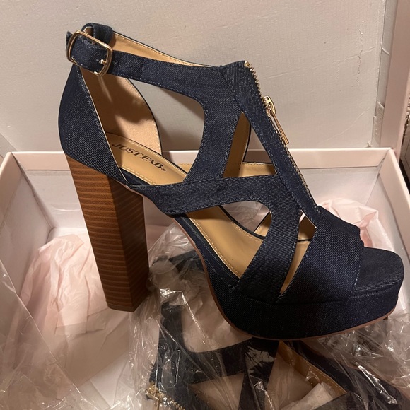 New denim heels - Picture 1 of 3